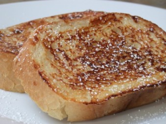 Simple and delicious. French toast needs no frills. Image found on Phillymag.
